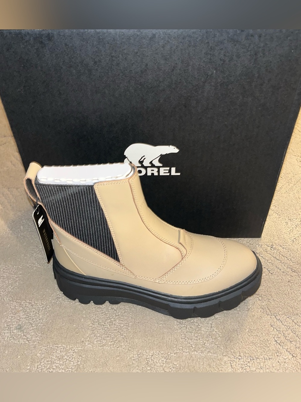 Sorel Caribou X Waterproof Platform Chelsea Boot Canoe Tan & Black Women’s 10 - Picture 2 of 8